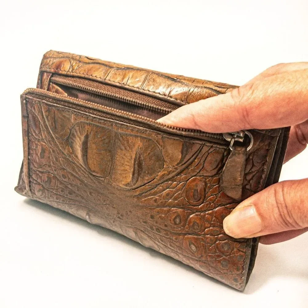 VTG Brahmin Pecan Melbourne Leather Trifold Wallet